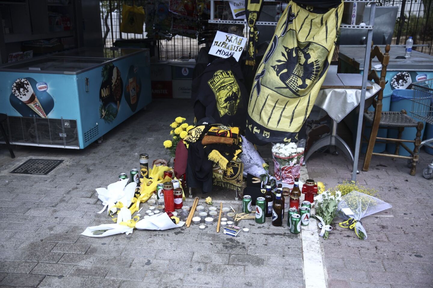 Το σημείο όπου έχασε τη ζωή του ο 29χρονος Μιχάλης Κατσουρής, θύμα οπαδικής βίας, 8 Αυγούστου 2023