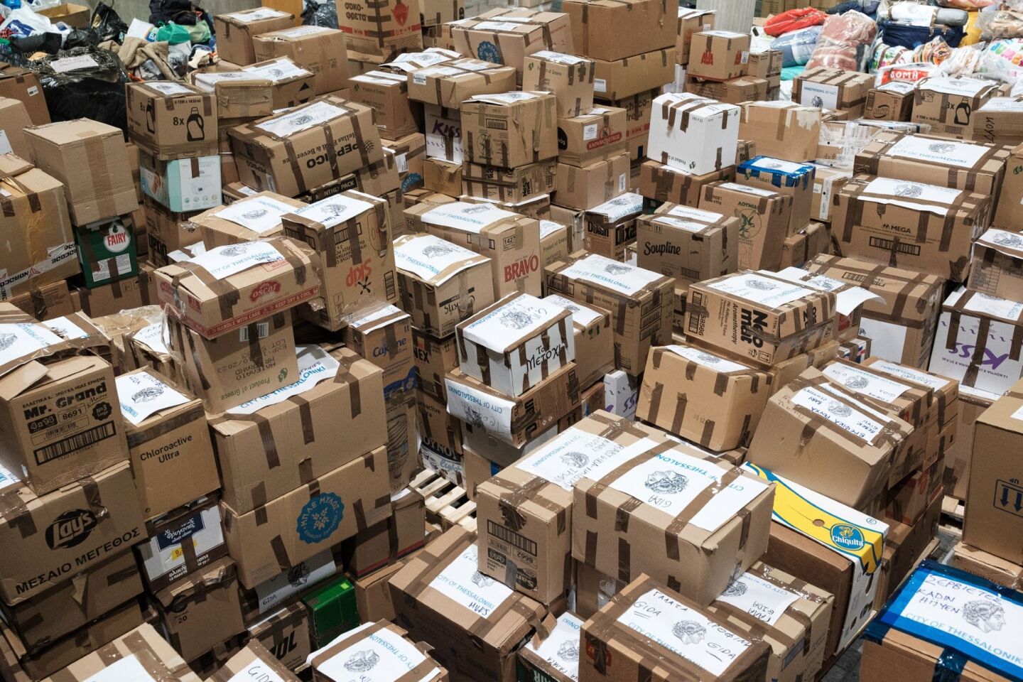 Συλλογή ανθρωπιστικής βοήθειας για τη σεισμόπληκτη Τουρκία, στο δημαρχείο Θεσσαλονίκης, 10 Φεβρουαρίου 2023