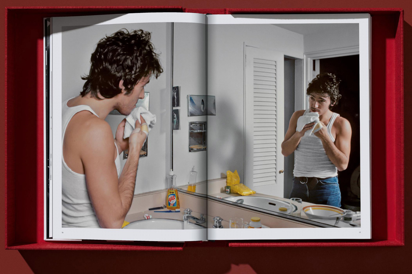 Bruce Springsteen & the E Street Band - Darkness at the Edge of Town