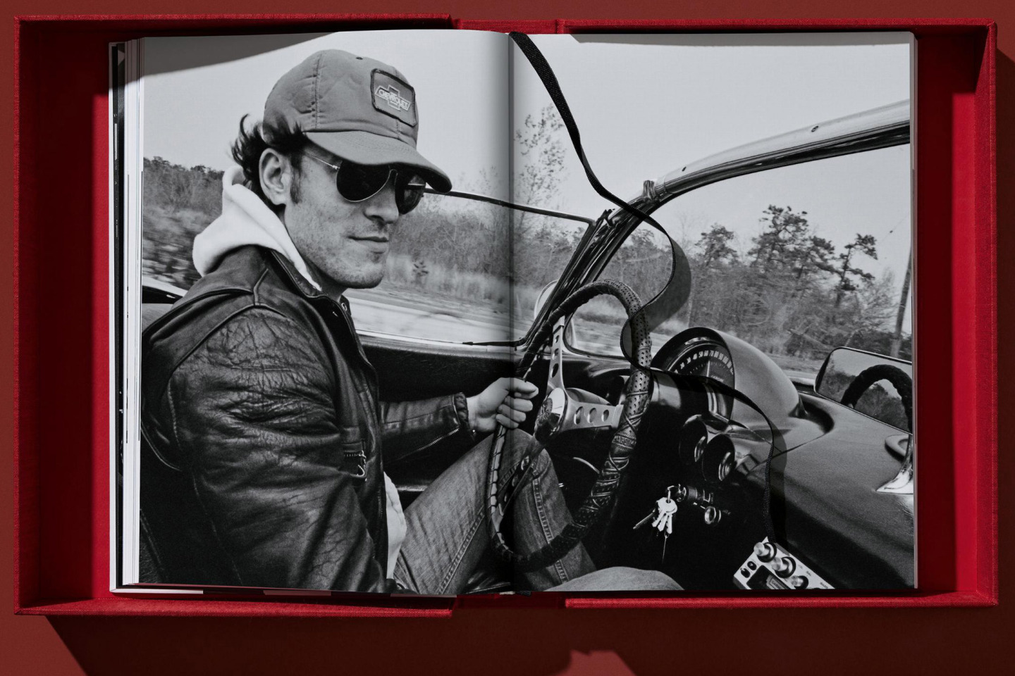 Bruce Springsteen & the E Street Band - Darkness at the Edge of Town