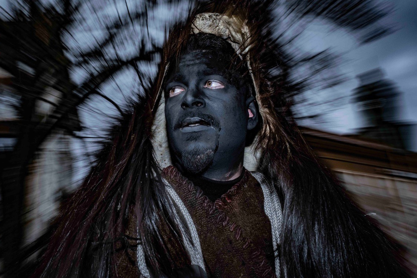 Surva Festival: Ένα Photo Story του Τάσσου Βρετού από την καρναβαλική γιορτή στη Βουλγαρία