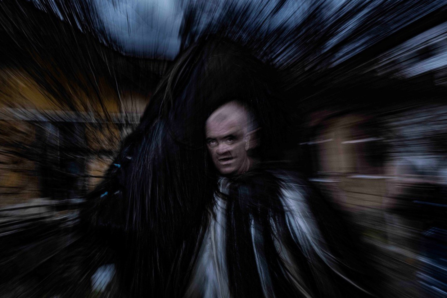 Surva Festival: Ένα Photo Story του Τάσσου Βρετού από την καρναβαλική γιορτή στη Βουλγαρία