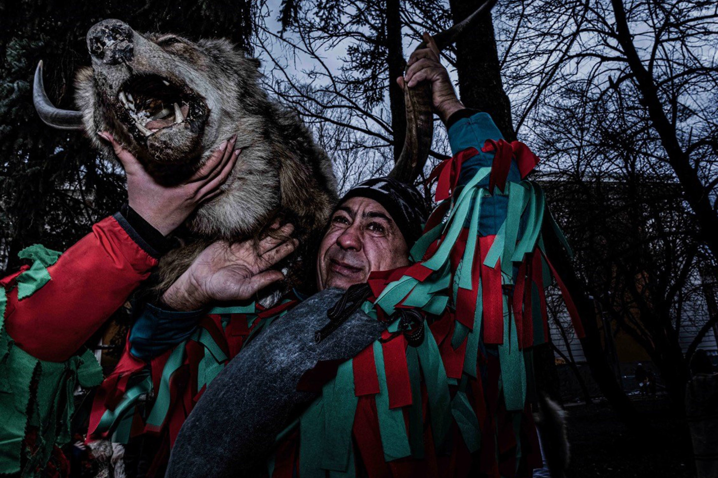 Surva Festival: Ένα Photo Story του Τάσσου Βρετού από την καρναβαλική γιορτή στη Βουλγαρία