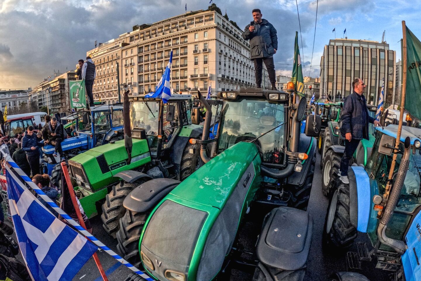 «Αγροτιά-εργατιά μια φωνή και μια γροθιά» στα χείλη των αγροτών