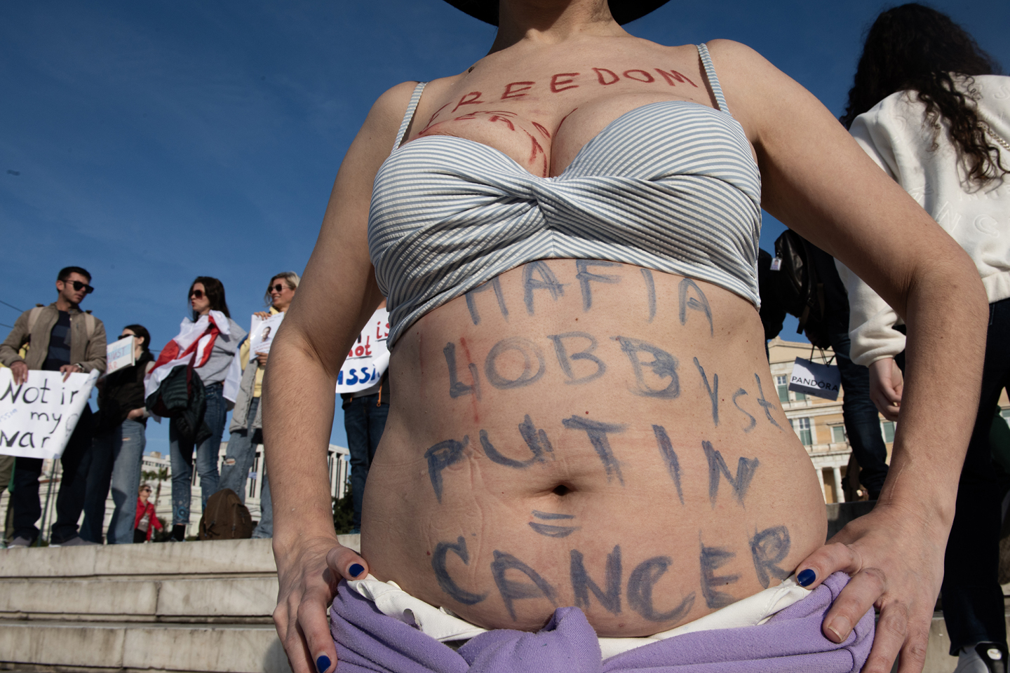 Η συγκινητική πορεία υποστήριξης της Ουκρανίας στην Αθήνα