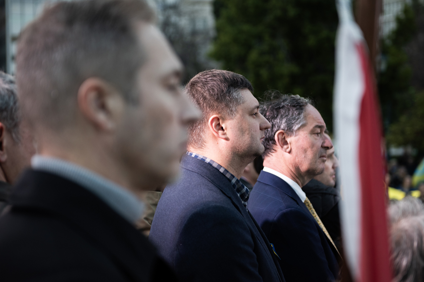 Δύο χρόνια από τη ρωσική εισβολή στην Ουκρανία: Φωτορεπορτάζ από την ειρηνική πορεία υποστήριξης της Ουκρανίας στην Αθήνα