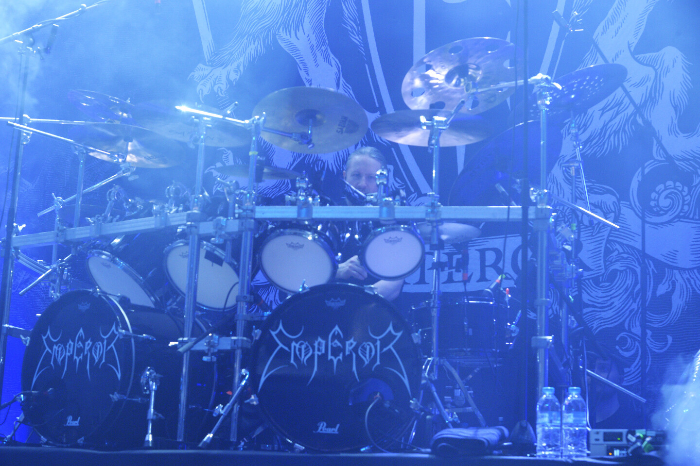 Emperor: Ανταπόκριση από τη sold out συναυλία του νορβηγικού black metal συγκροτήματος στην Αθήνα, στο Floyd