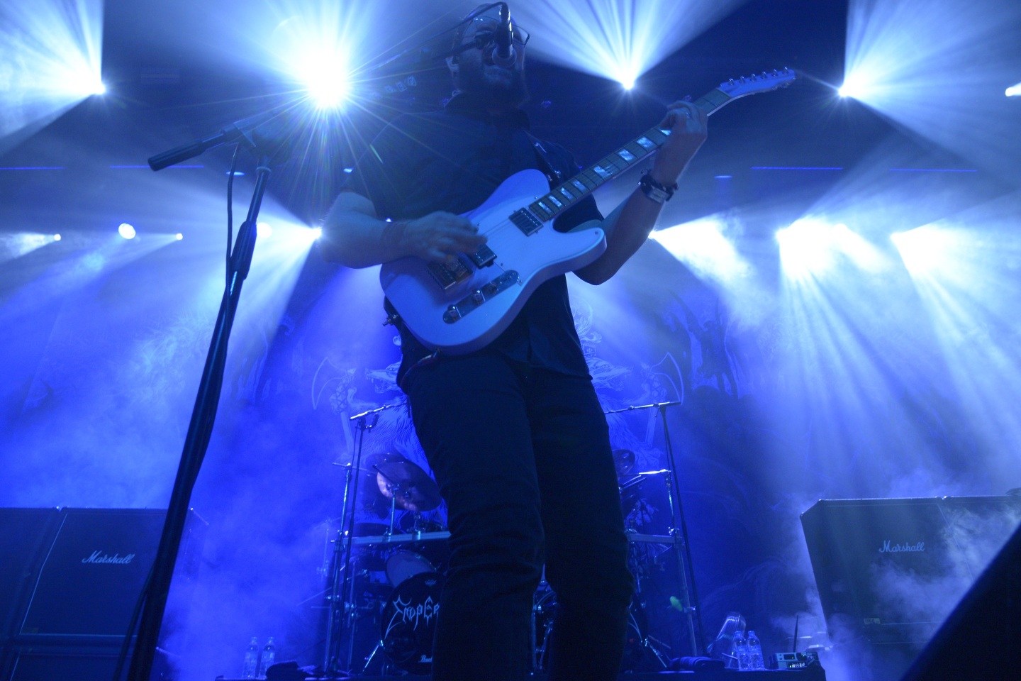 Emperor: Ανταπόκριση από τη sold out συναυλία του νορβηγικού black metal συγκροτήματος στην Αθήνα, στο Floyd