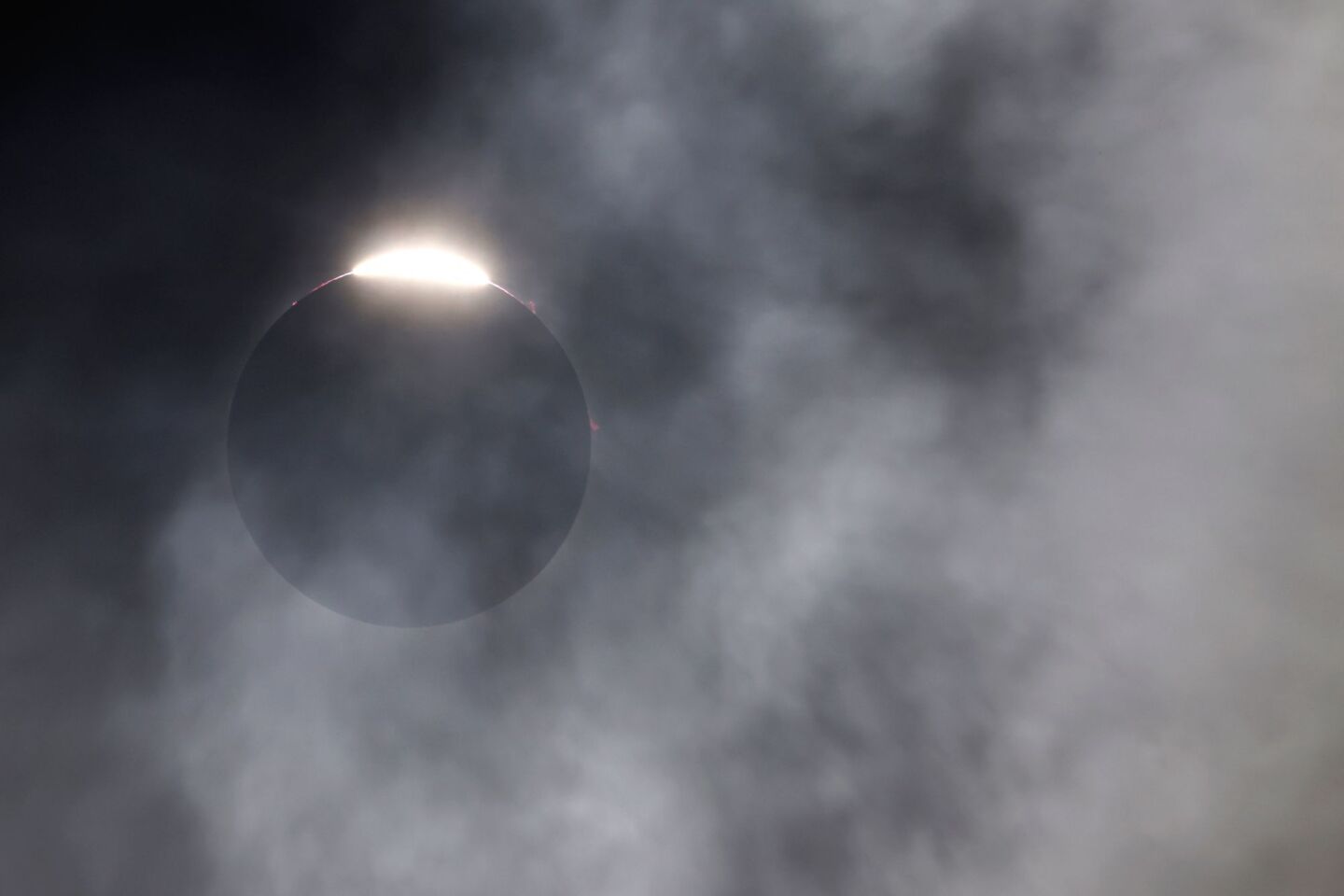 Η ολική έκλειψη  έγινε ορατή από εκατομμύρια ανθρώπους σε περιοχές της βόρειας Αμερικής, του Μεξικού και του Καναδά.