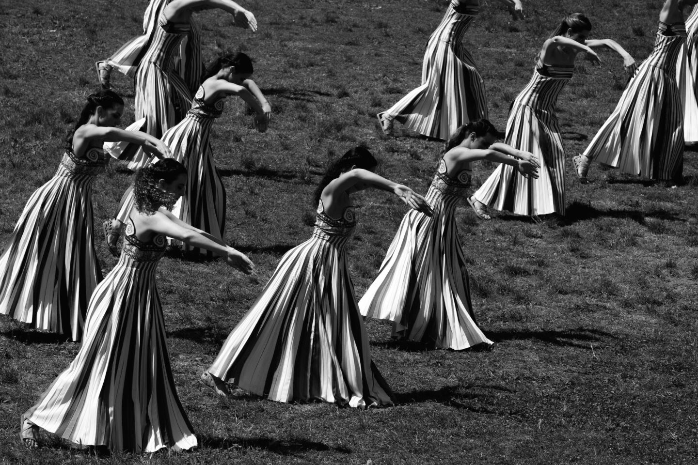 35 Ιέρειες και 15 Κούροι συμμετέχουν στη Χορογραφία