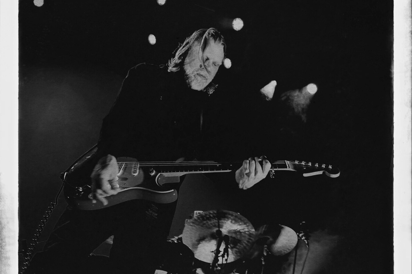 Sivert Høyem: Ανταπόκριση από τη συναυλία στο Floyd σε 30 εικόνες του φωτογράφου Πέτρου Νικόλτσου