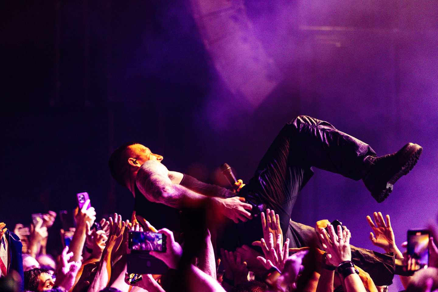 Parkway Drive: Ανταπόκριση από τη sold out συναυλία της αυστραλιανής metal μπάντας στην Αθήνα, στο Floyd, την Τρίτη 11 Ιουνίου 2024.