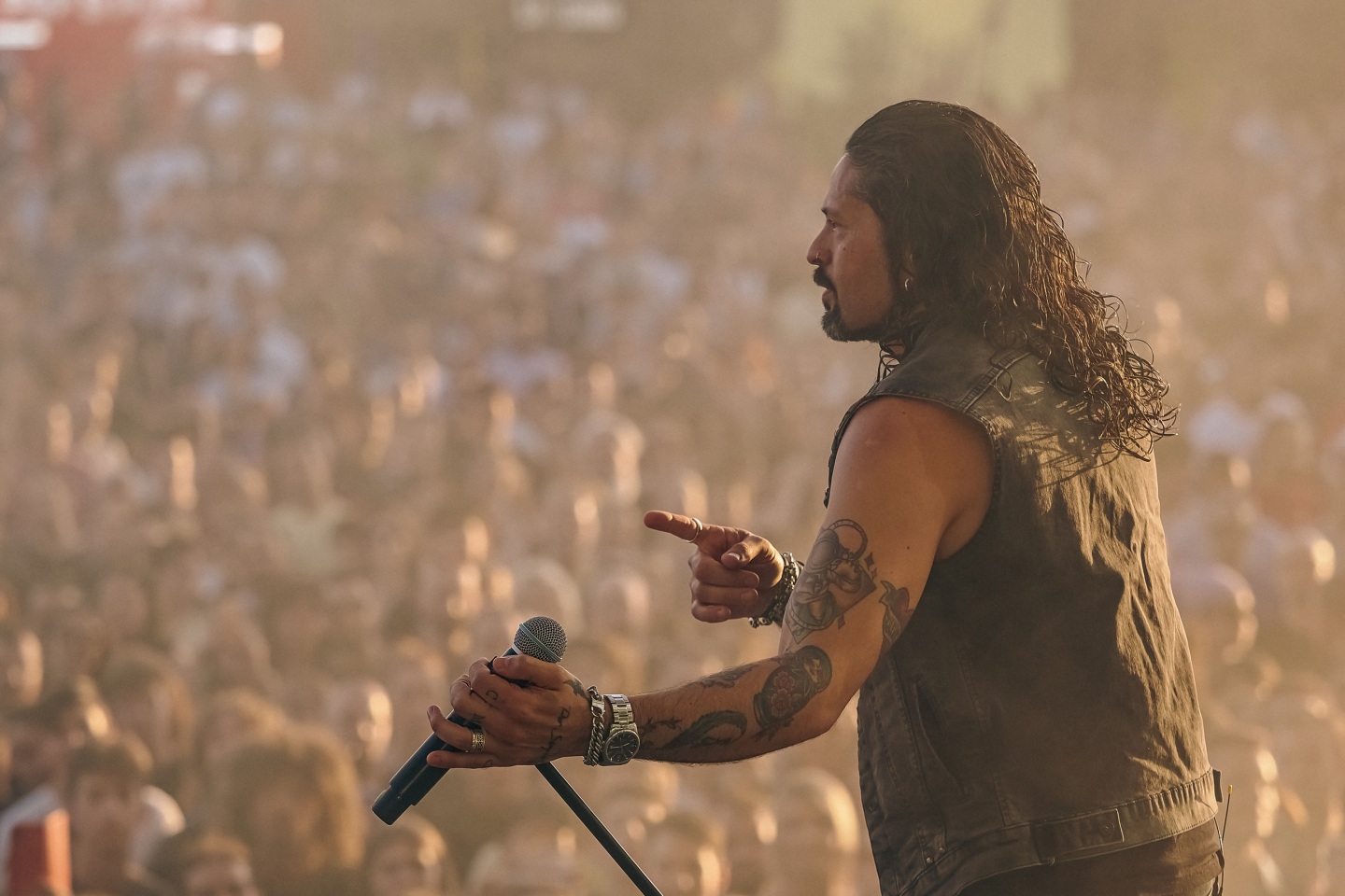 Βασίλης Παπακωνσταντίνου: Ανταπόκριση από τη συναυλία στο Release Athens 2024 με Gus G.