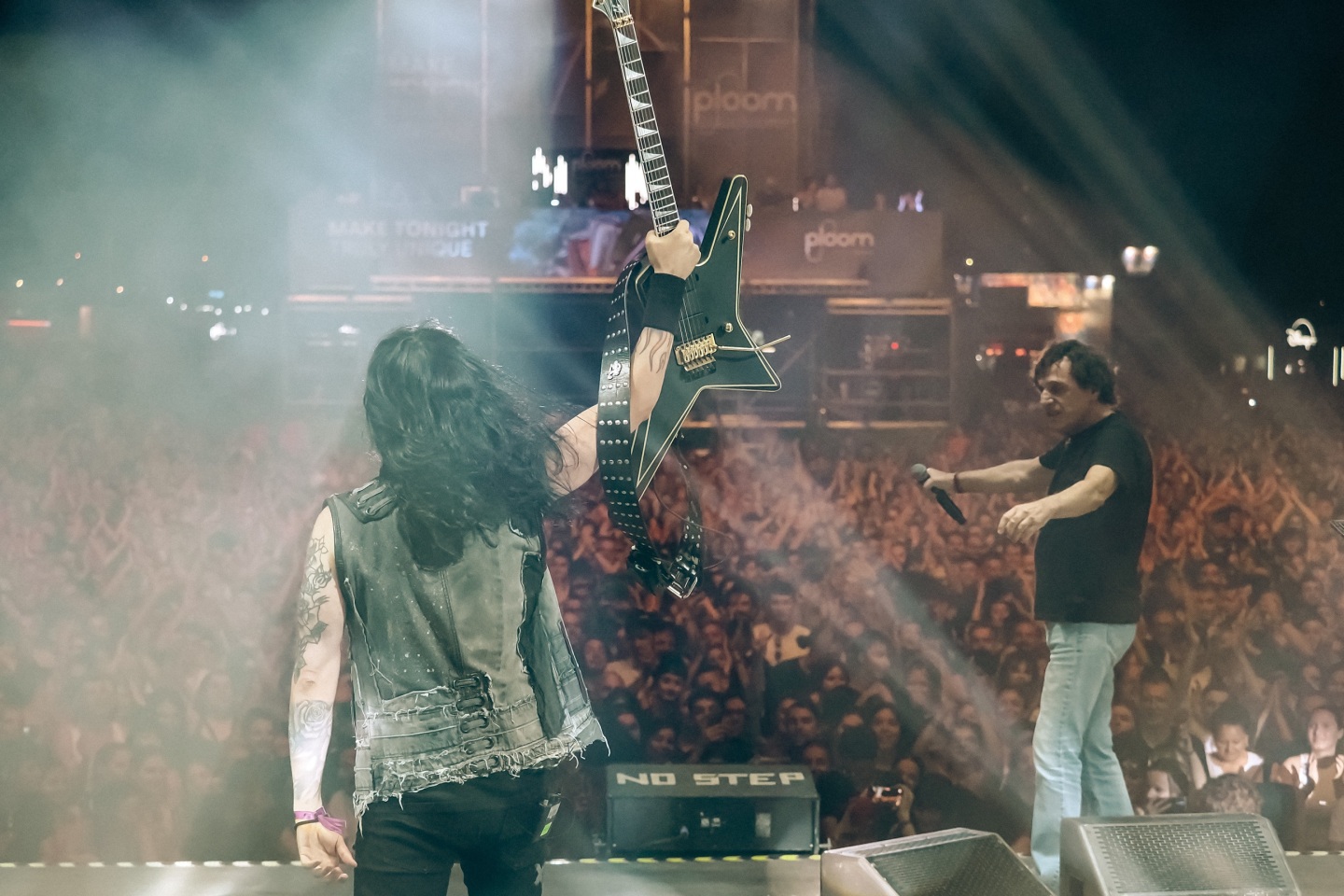 Βασίλης Παπακωνσταντίνου: Ανταπόκριση από τη συναυλία στο Release Athens 2024 με Gus G.