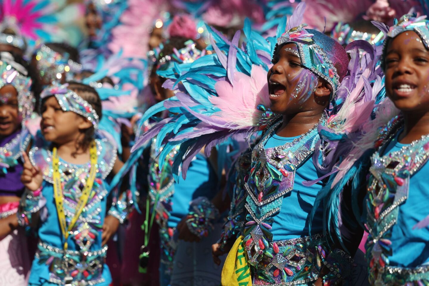 Το Καρναβάλι του Νότινγκ Χιλ έχει ως επίκεντρο μια τεράστια παρέλαση