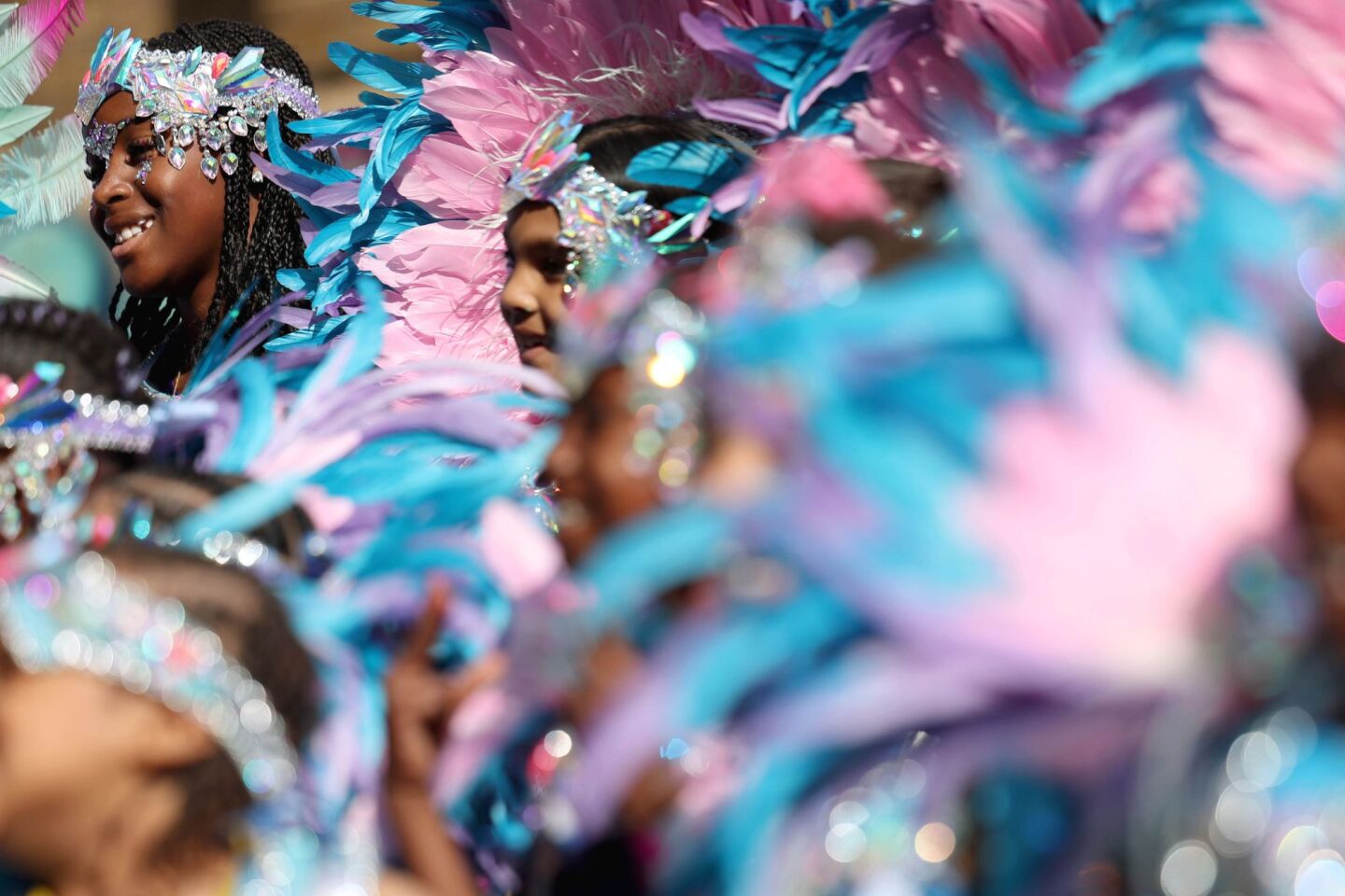 Το Καρναβάλι του Νότινγκ Χιλ έχει ως επίκεντρο μια τεράστια παρέλαση