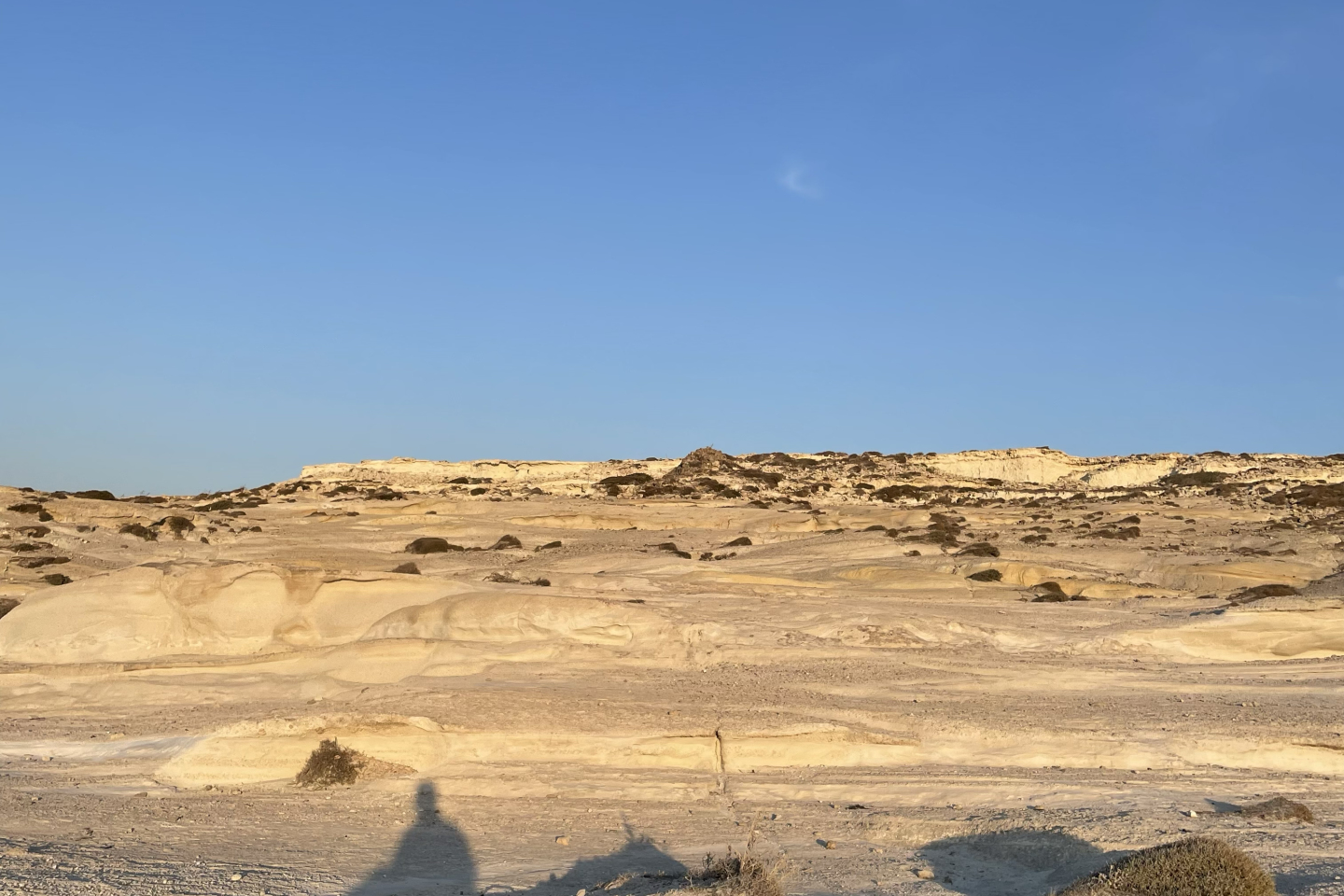 Σαρακήνικο στη Μήλο: Ένα photo story του φωτογράφου Πέτρου Νικόλτσου από τη φημισμένη παραλία και το νησί