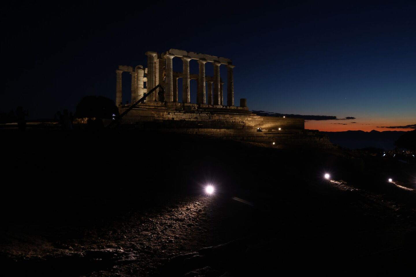 Ο νέος φωτισμός αναδεικνύει με μοναδικό τρόπο την αρχιτεκτονική του μνημείου