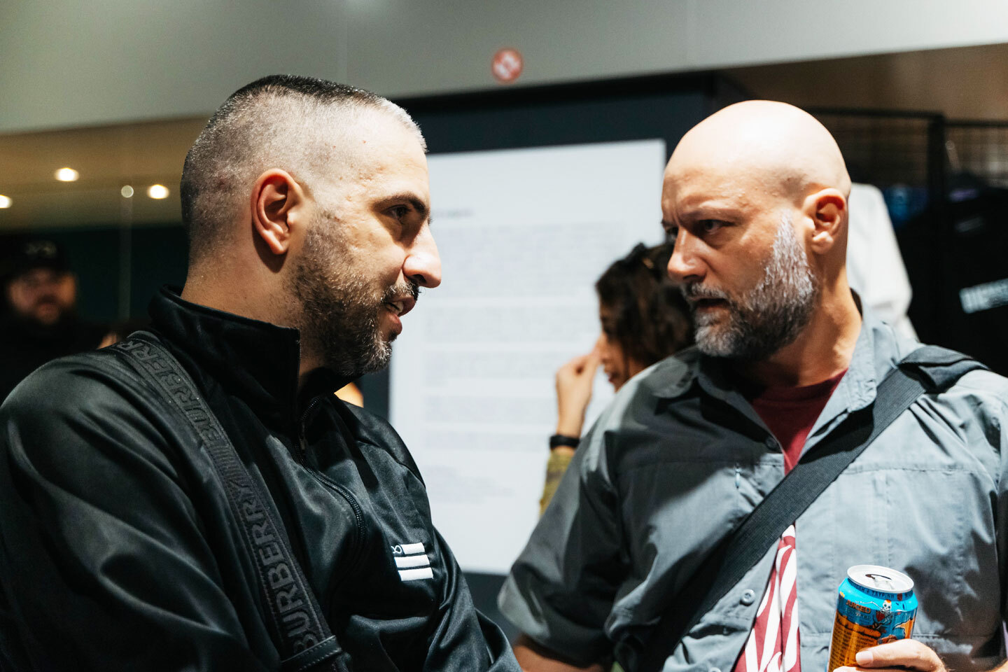 Δημήτρης Μουγκός, «Κάνα Δυο Φωτογραφίες»