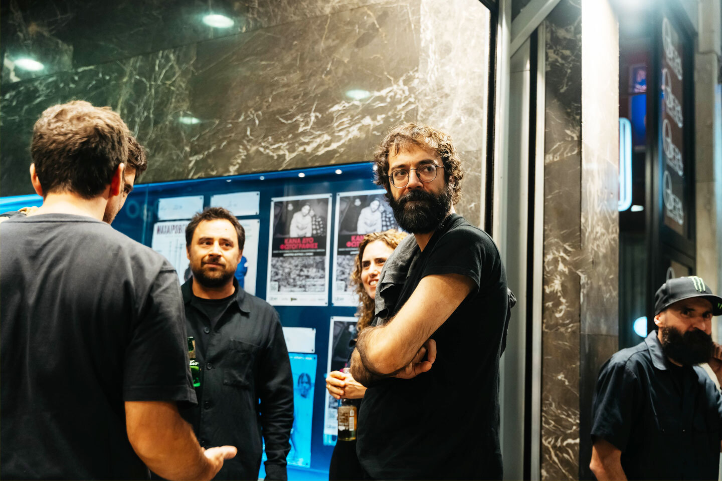 Δημήτρης Μουγκός, «Κάνα Δυο Φωτογραφίες»