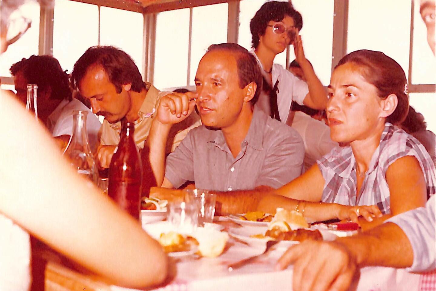 Κώστας Σημίτης 1936 – 2025: Η διαδρομή, η δράση και η ζωή του σε σπάνιες εικόνες