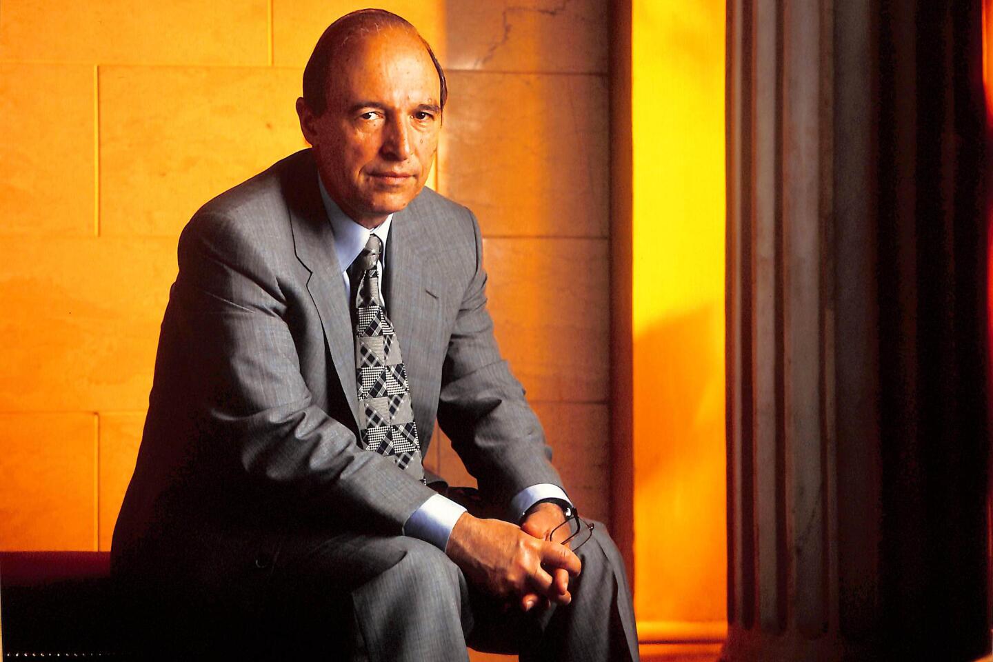 Κώστας Σημίτης 1936 – 2025: Η διαδρομή, η δράση και η ζωή του σε σπάνιες εικόνες