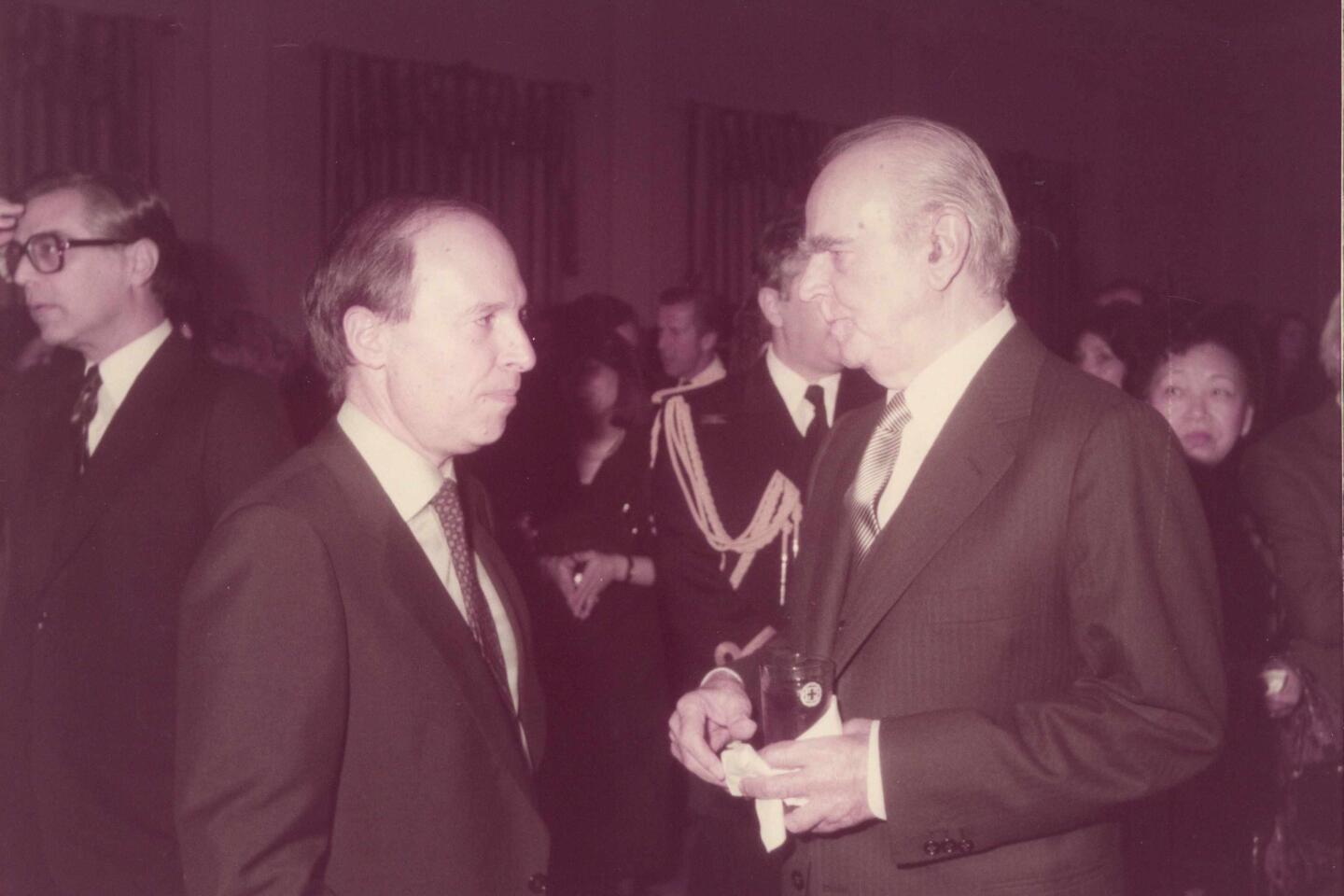 Κώστας Σημίτης 1936 – 2025: Η διαδρομή, η δράση και η ζωή του σε σπάνιες εικόνες