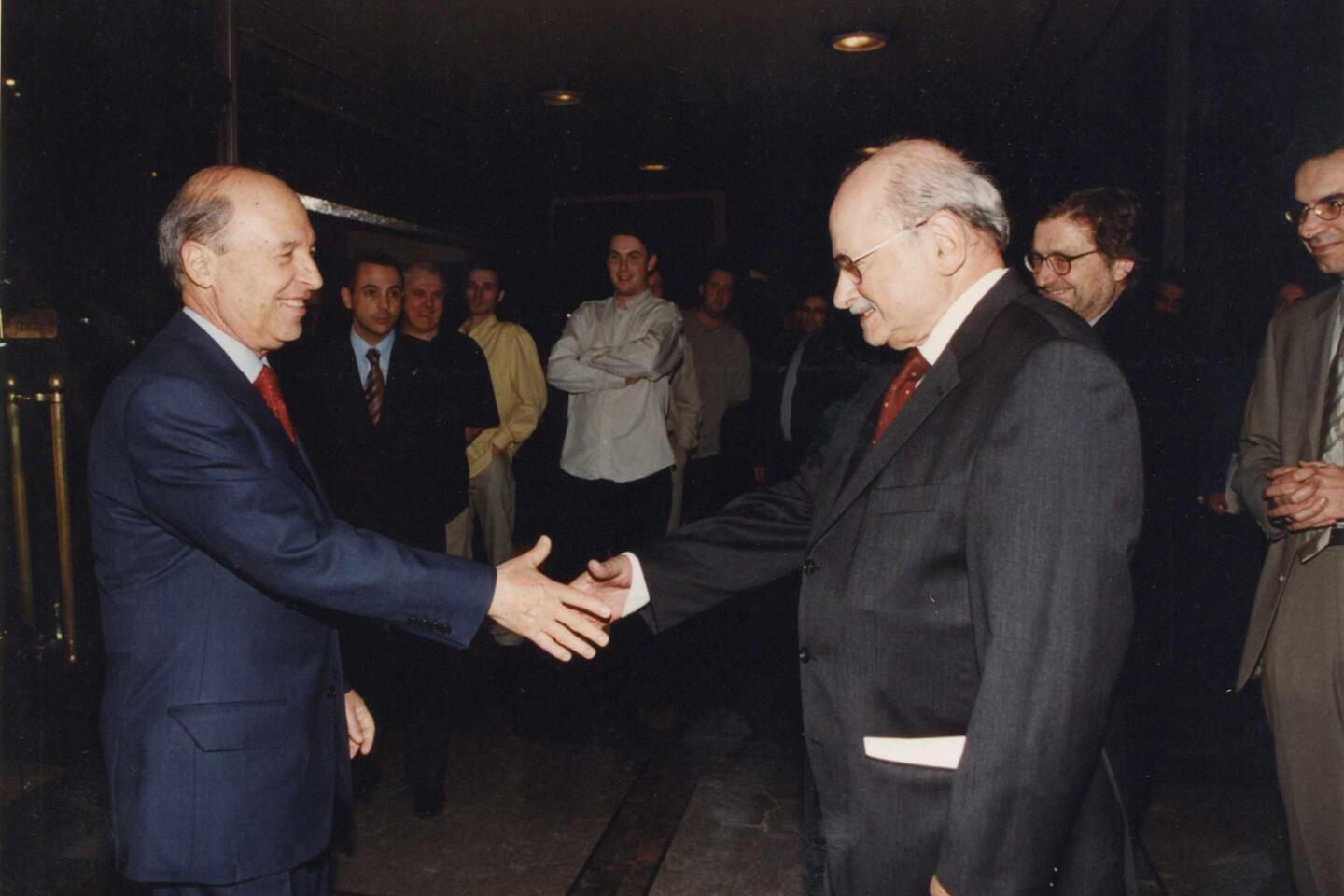 Κώστας Σημίτης 1936 – 2025: Η διαδρομή, η δράση και η ζωή του σε σπάνιες εικόνες