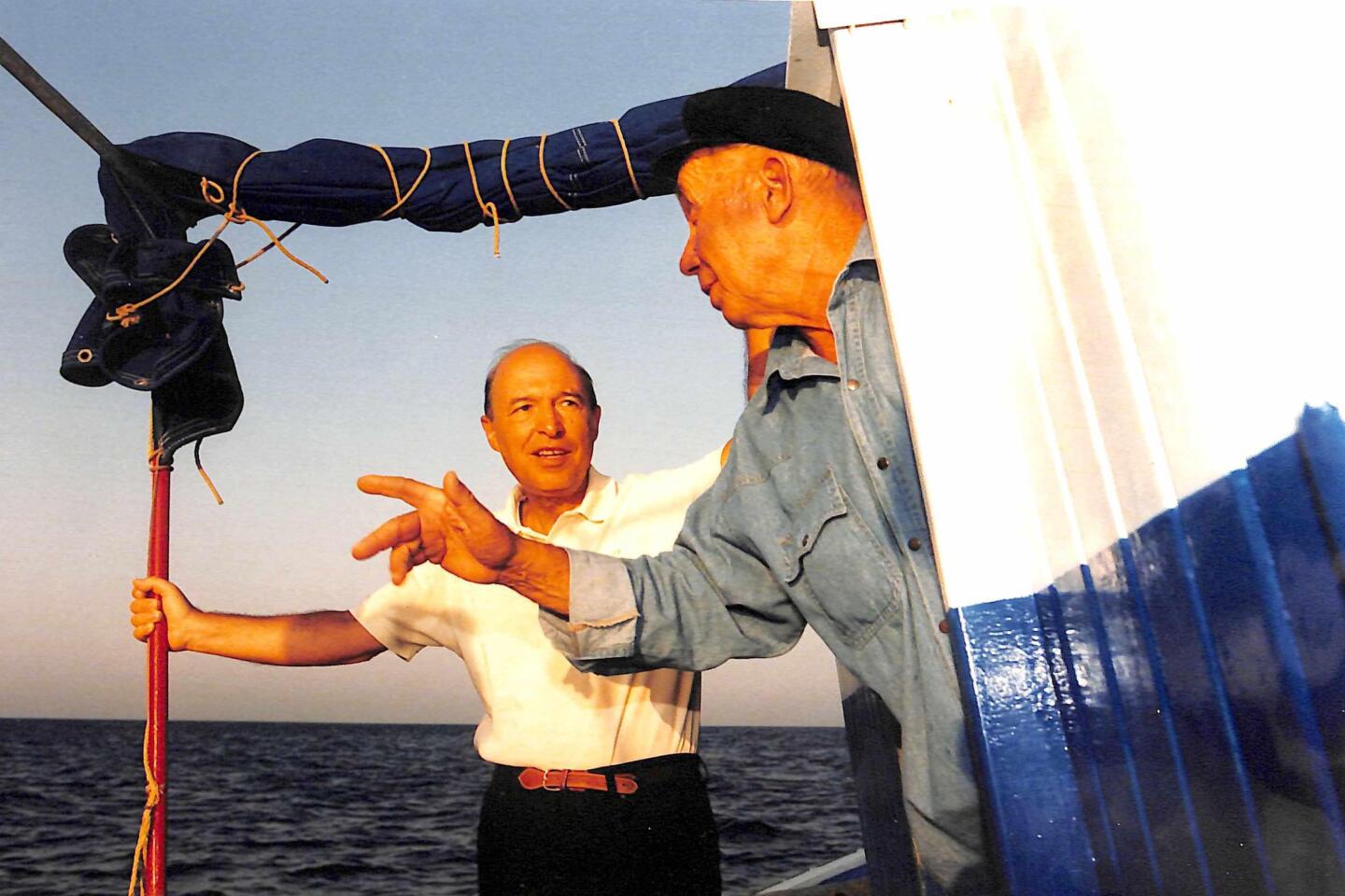 Κώστας Σημίτης 1936 – 2025: Η διαδρομή, η δράση και η ζωή του σε σπάνιες εικόνες