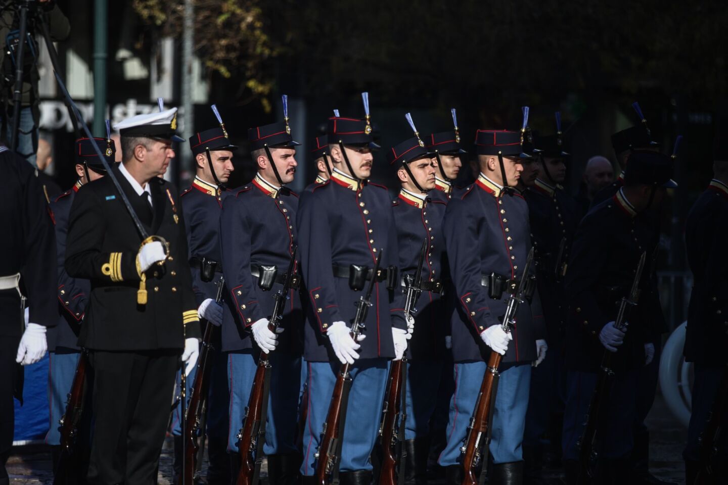 Ο τελευταίος αποχαιρετισμός στον Κώστα Σημίτη με τιμές εν ενεργεία πρωθυπουργού