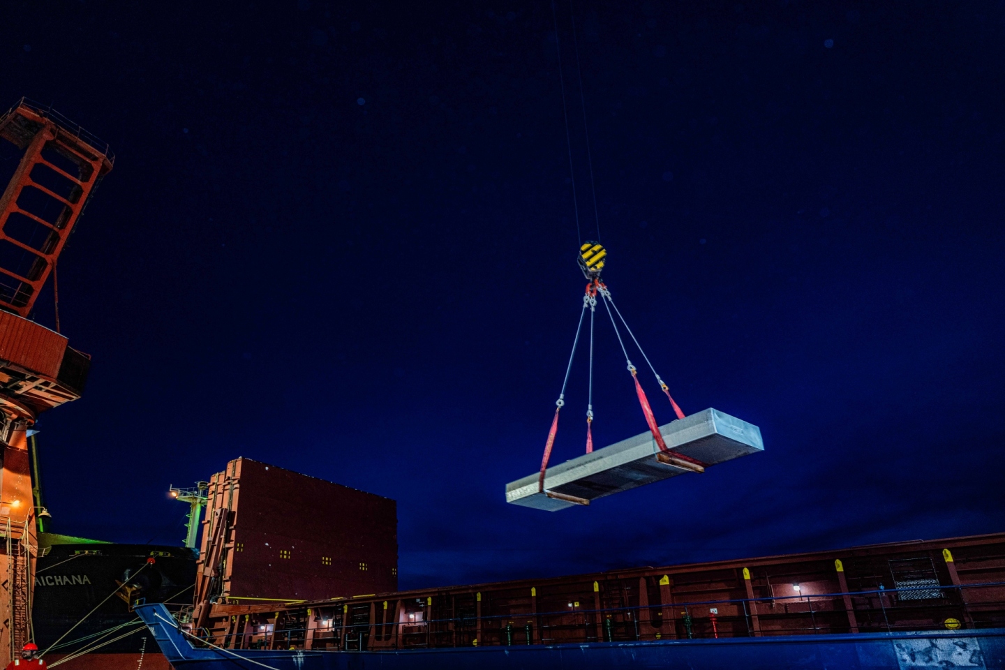 Προσεγγίζοντας τη METLEN: Οι δρόμοι ενός νέου Βιομηχανικού Κοσμοπολιτισμού: Έκθεση Φωτογραφίας του Τάσου Βρεττού για την Ιστορία και το Μέλλον της Ελληνικής Μεταλλουργίας
