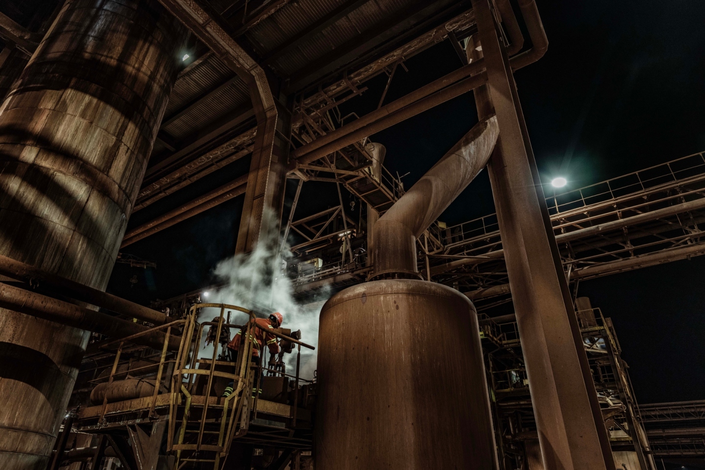 Προσεγγίζοντας τη METLEN: Οι δρόμοι ενός νέου Βιομηχανικού Κοσμοπολιτισμού: Έκθεση Φωτογραφίας του Τάσου Βρεττού για την Ιστορία και το Μέλλον της Ελληνικής Μεταλλουργίας