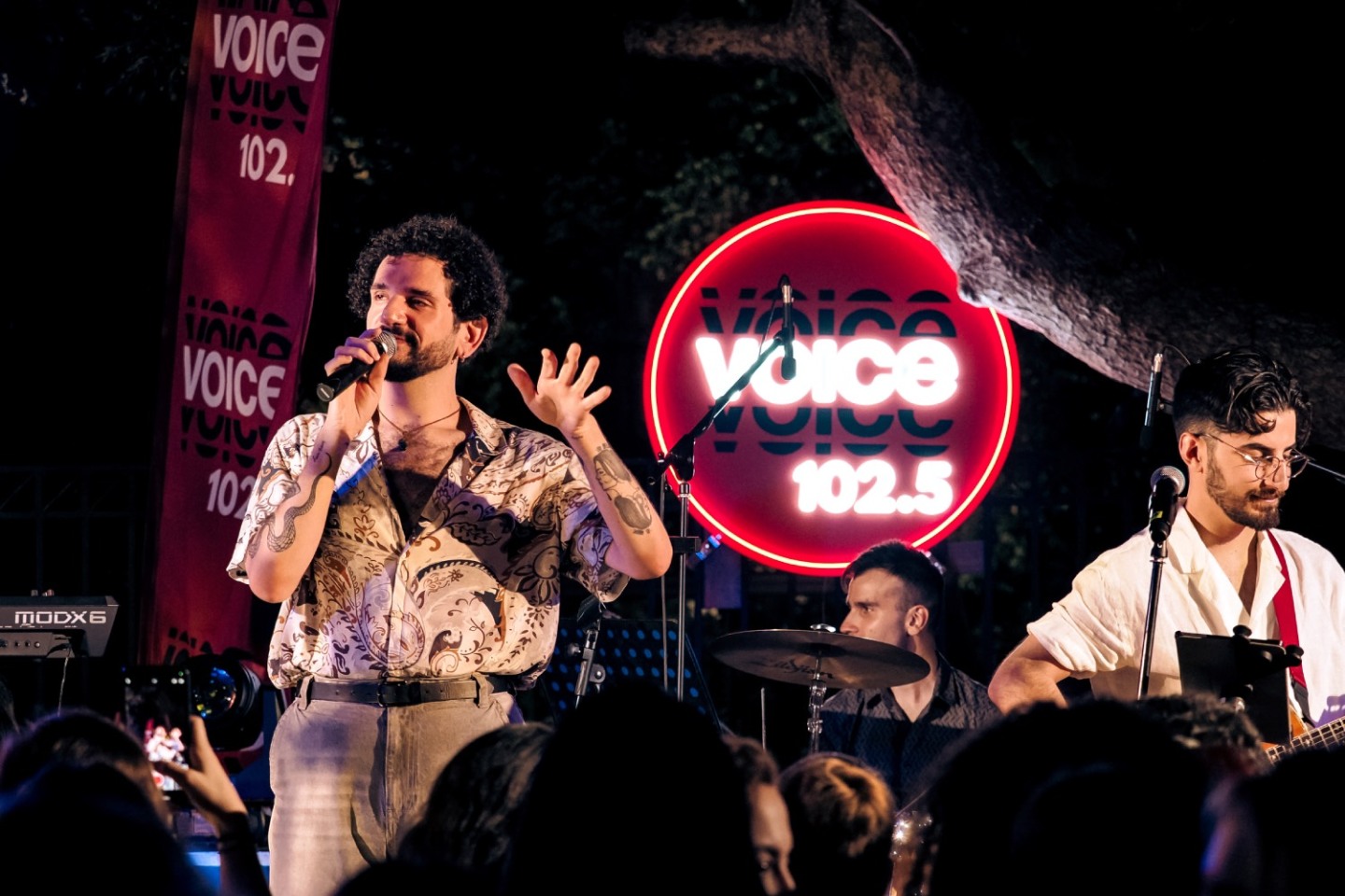 Ο Γιάννης Μαργάρης στην Πλατεία Δεξαμενής 