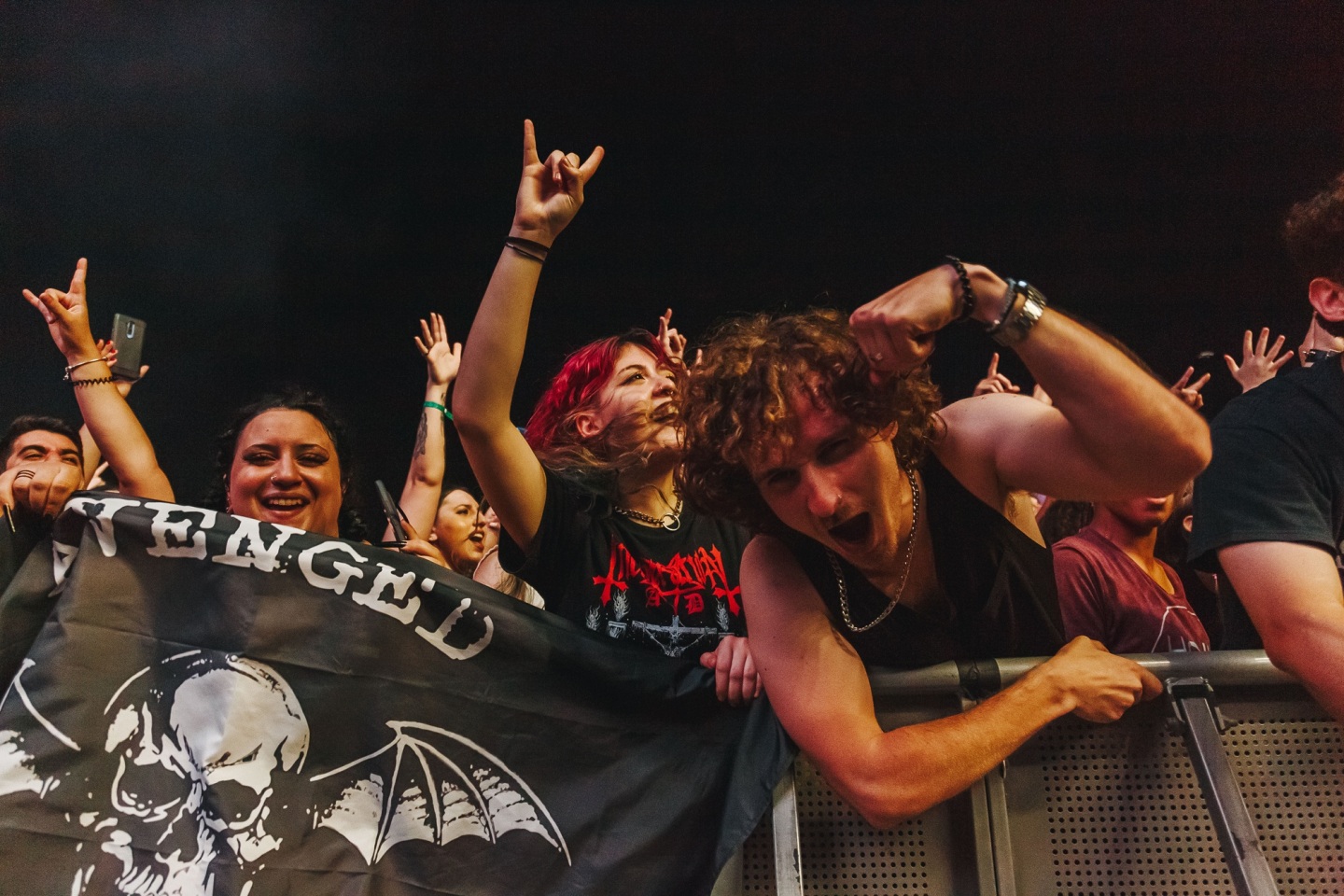 Release Athens 2025: Ανταπόκριση - φωτορεπορτάζ από τις εμφανίσεις των Avenged Sevenfold και Palaye Royale στην Πλατεία Νερού.