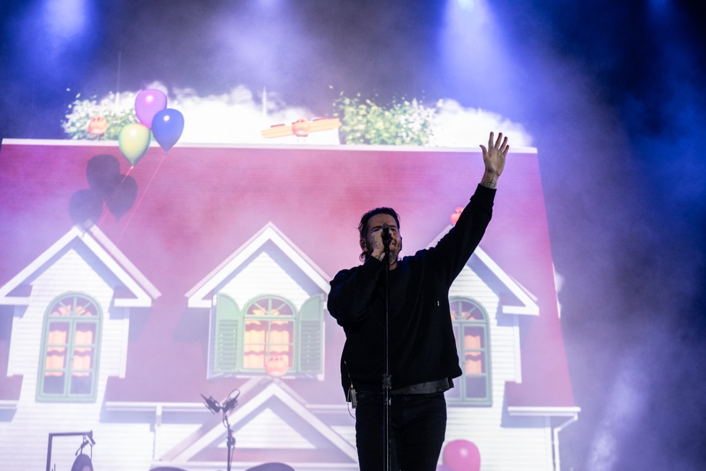 Release Athens 2025: Ανταπόκριση - φωτορεπορτάζ από τις εμφανίσεις των Avenged Sevenfold και Palaye Royale στην Πλατεία Νερού.