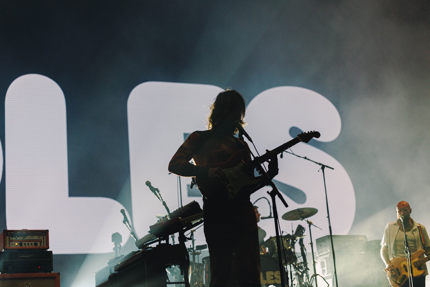 Release Athens 2025: Ανταπόκριση - φωτορεπορτάζ από τις εμφανίσεις των Idles, Glass Beams & Sprints στην Πλατεία Νερού.