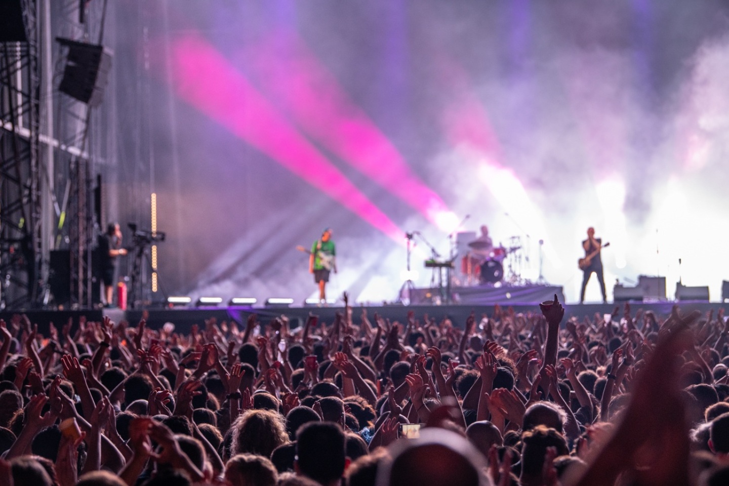 Release Athens 2025: Ανταπόκριση - φωτορεπορτάζ από τις εμφανίσεις των Παύλου Παυλίδη, Κωνσταντίνου Βήτα και Super Stereo στην Πλατεία Νερού