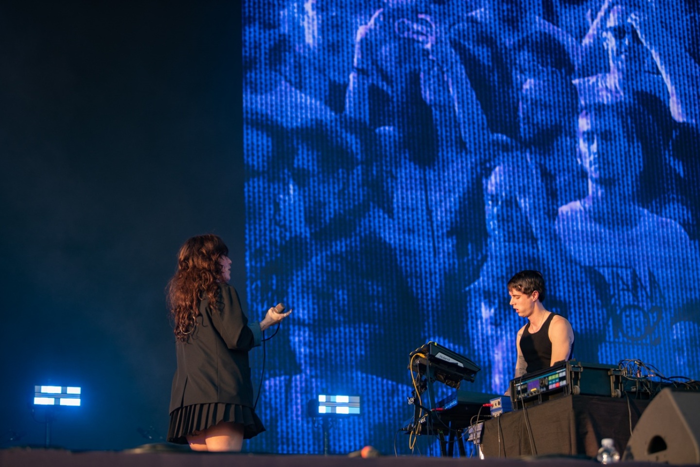 Release Athens 2025: Ανταπόκριση - φωτορεπορτάζ από τις εμφανίσεις των Fontaines D.C., Boy Harsher και Shame στην Πλατεία Νερού