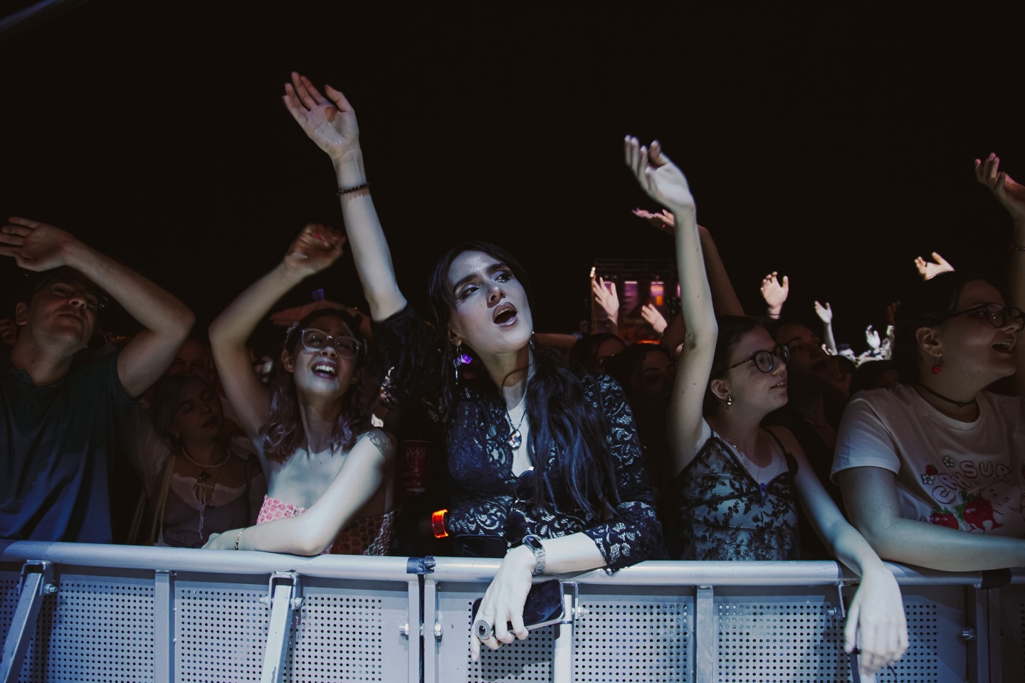 Release Athens 2025: Ανταπόκριση - φωτορεπορτάζ από τις εμφανίσεις των London Grammar, Aurora και Klangphonics στην Πλατεία Νερού