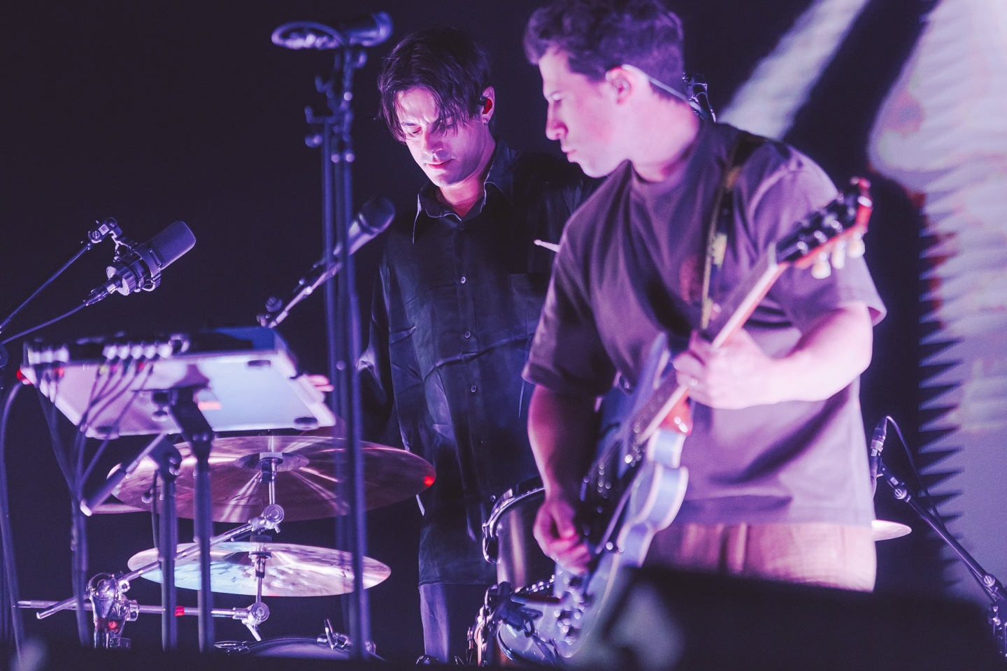 Release Athens 2025: Ανταπόκριση - φωτορεπορτάζ από τις εμφανίσεις των London Grammar, Aurora και Klangphonics στην Πλατεία Νερού