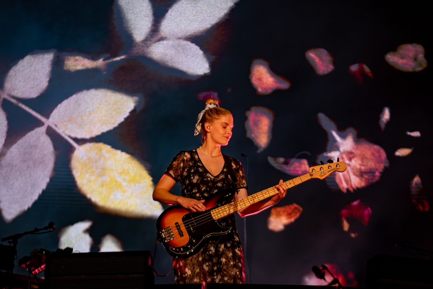 Release Athens 2025: Ανταπόκριση - φωτορεπορτάζ από τις εμφανίσεις των London Grammar, Aurora και Klangphonics στην Πλατεία Νερού