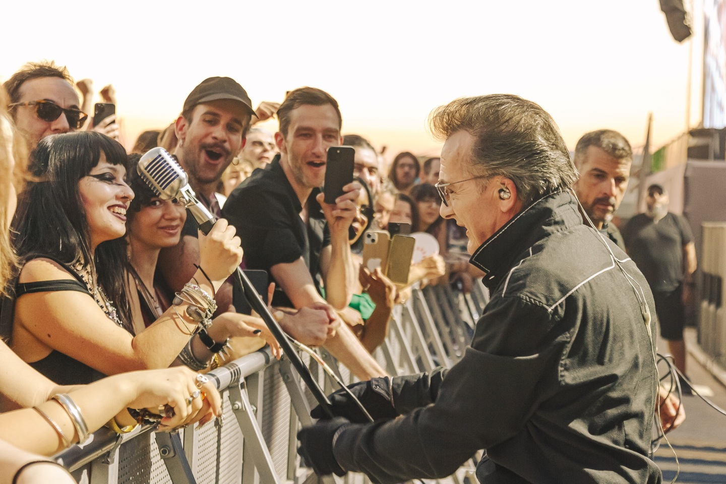 Release Athens 2025: Ανταπόκριση - φωτορεπορτάζ από τις εμφανίσεις των Supergrass, The Damned και The Lobsters στην Πλατεία Νερού