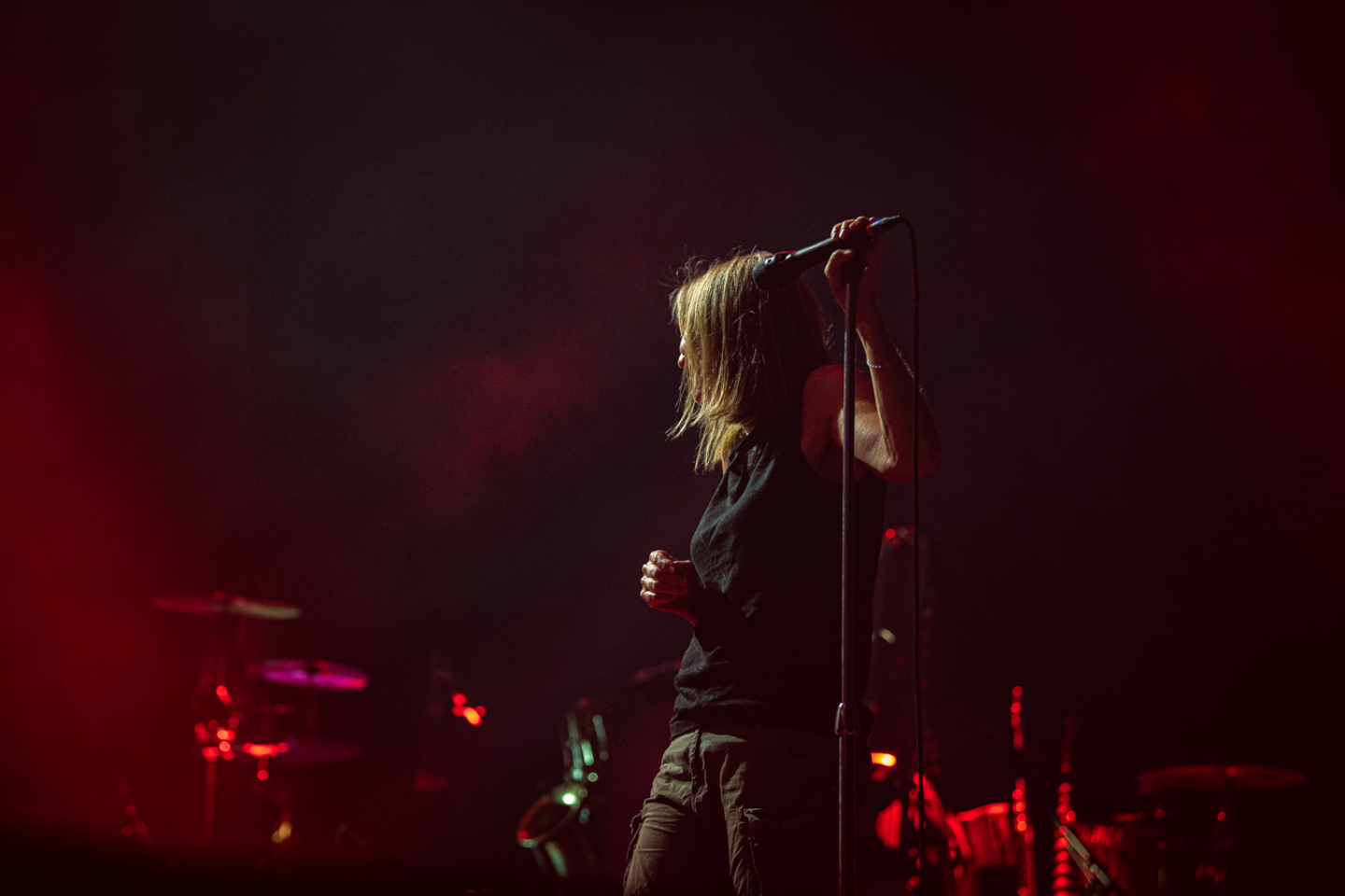 Ανταπόκριση από την εμφάνιση των Μπεθ Γκίμπονς και Bill Ryder - Jones στο Θέατρο Λυκαβηττού