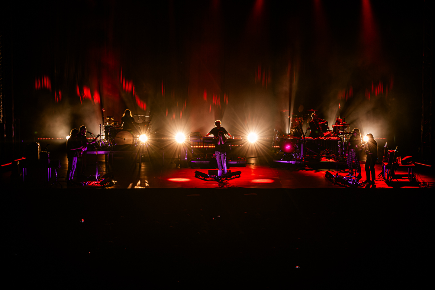 Ανταπόκριση από την εμφάνιση των Μπεθ Γκίμπονς και Bill Ryder - Jones στο Θέατρο Λυκαβηττού