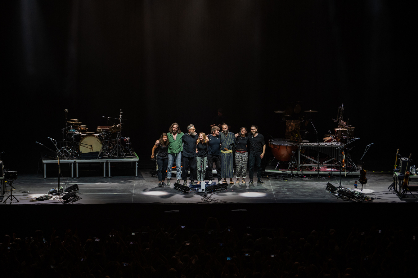 Ανταπόκριση από την εμφάνιση των Μπεθ Γκίμπονς και Bill Ryder - Jones στο Θέατρο Λυκαβηττού