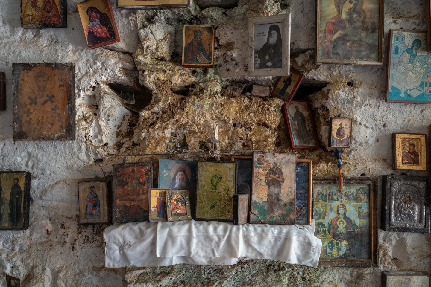 Εικονογραφώντας «Το Θαύμα της Καισαριανής» 