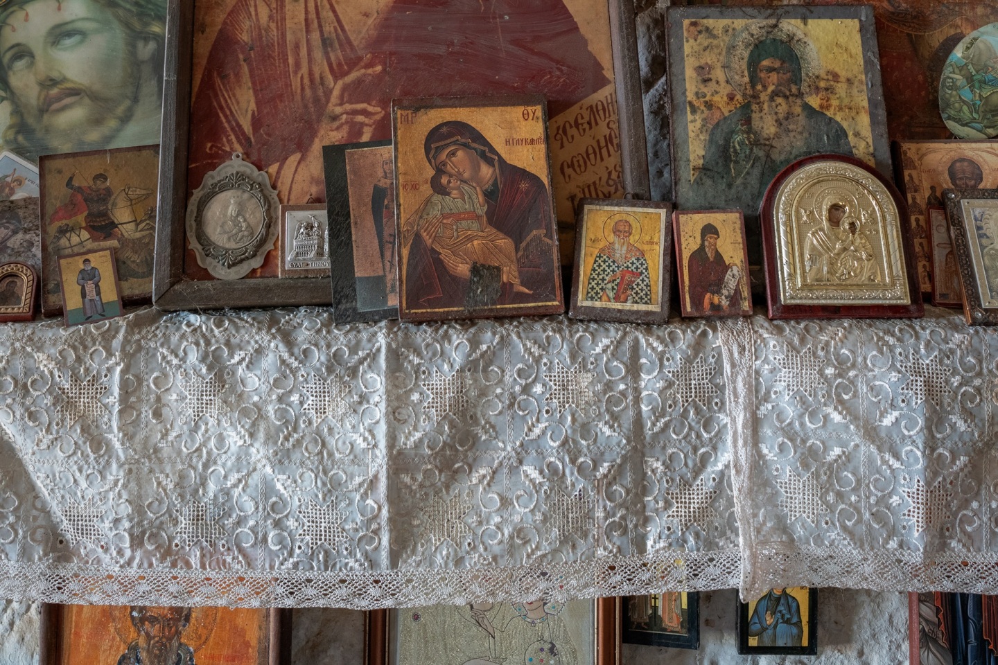 Εικονογραφώντας «Το Θαύμα της Καισαριανής» 