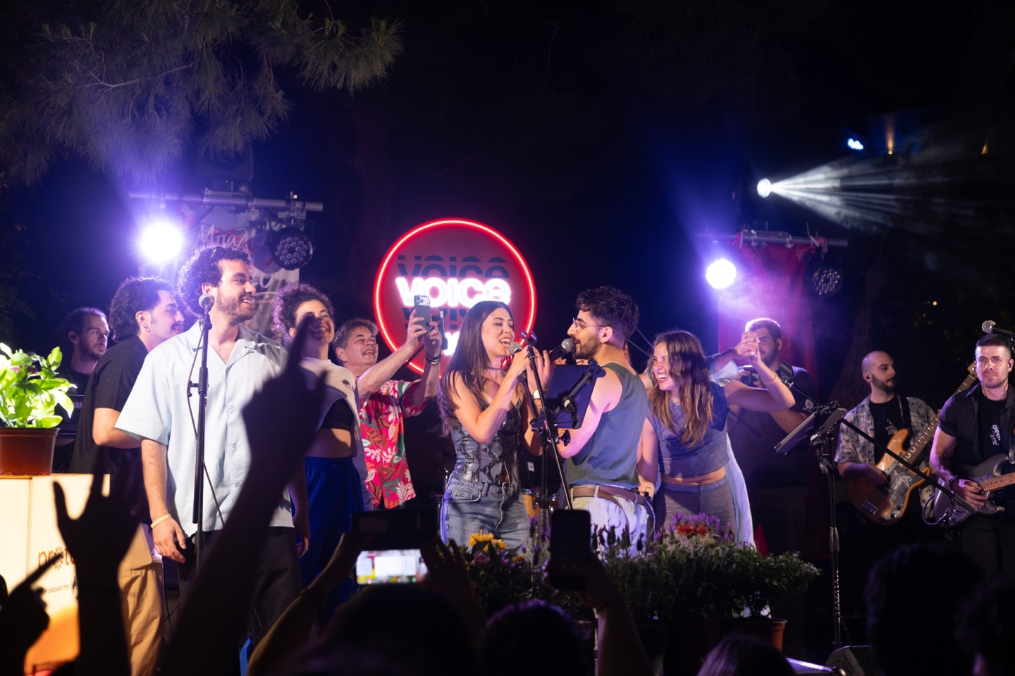 Voice102.5