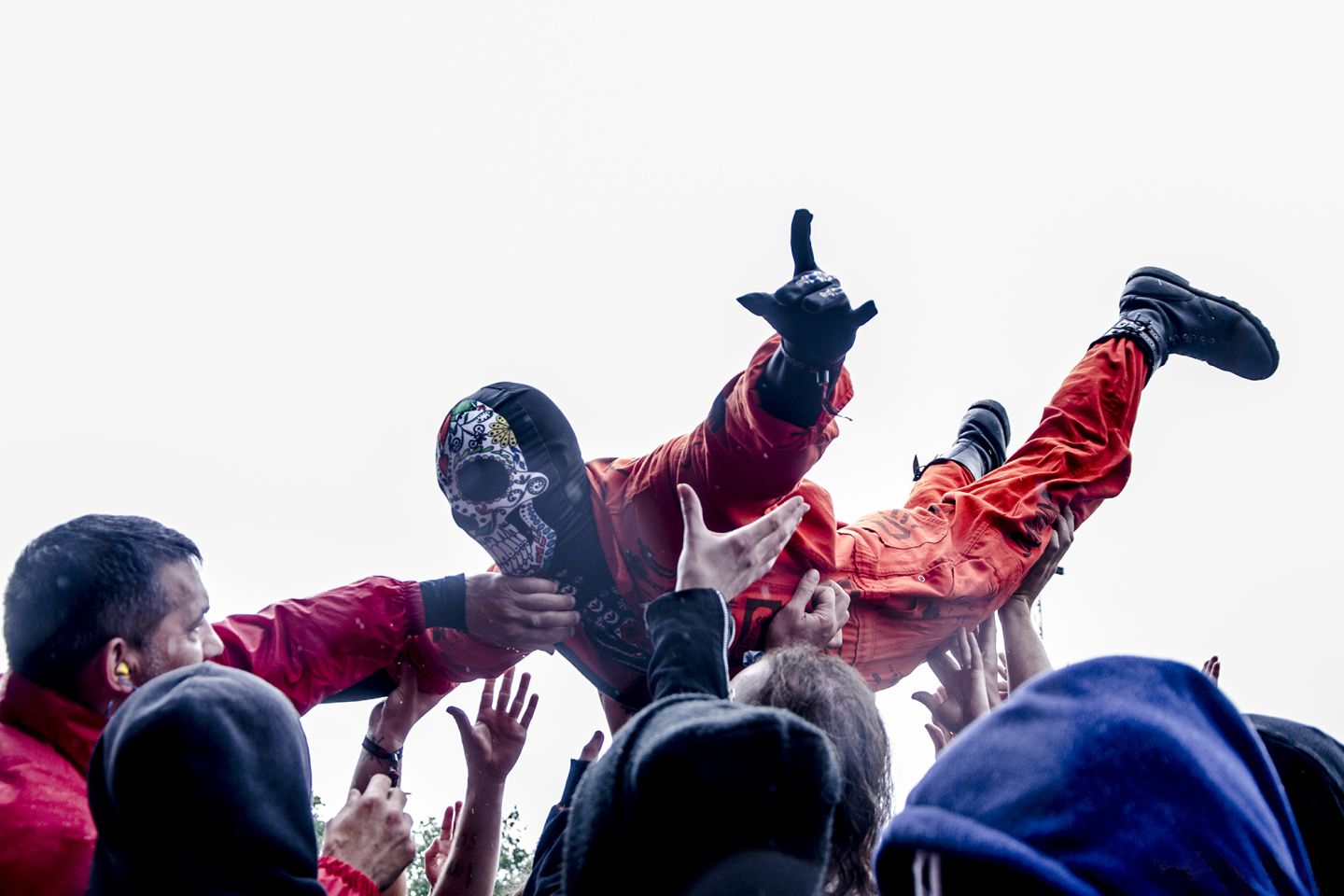 crowdsurfing_1.jpg