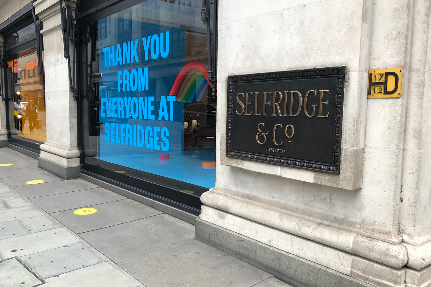 Το Λονδίνο ζει ακόμα στη σκιά της πανδημίας